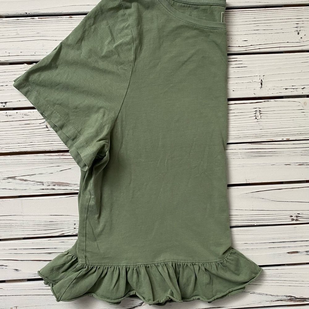 GAP Ruffle Hem Tee - Picture 3 of 4